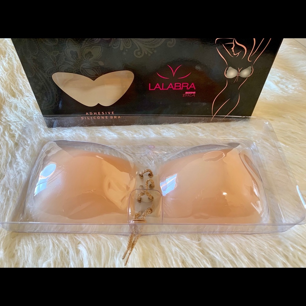 Adhesive silicone strapless string push up bra